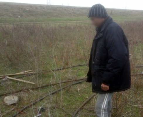 Prins la furat cablu de telefonie